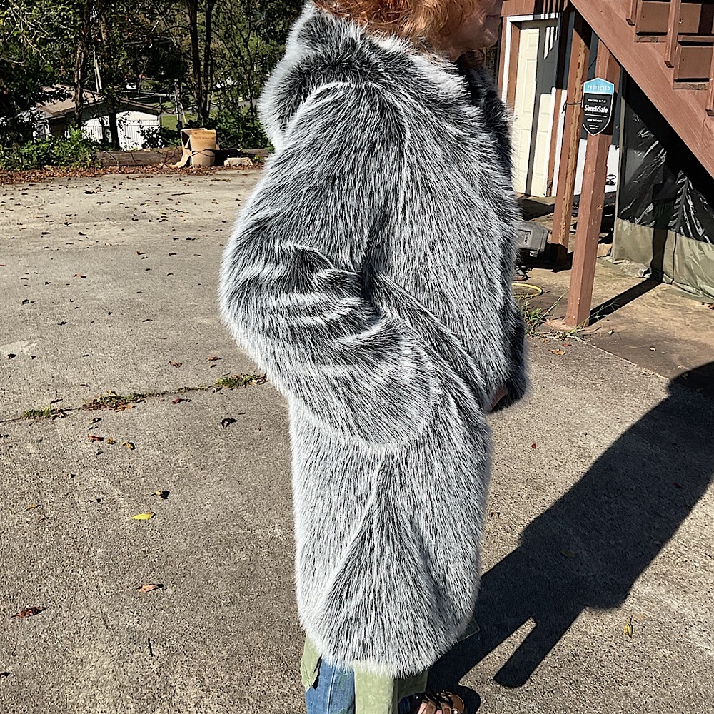 NWT  Faux Fur Arctic Fox Silver Black Long Thick Heavy Beautifulb Coat Large - Picture 3 of 16